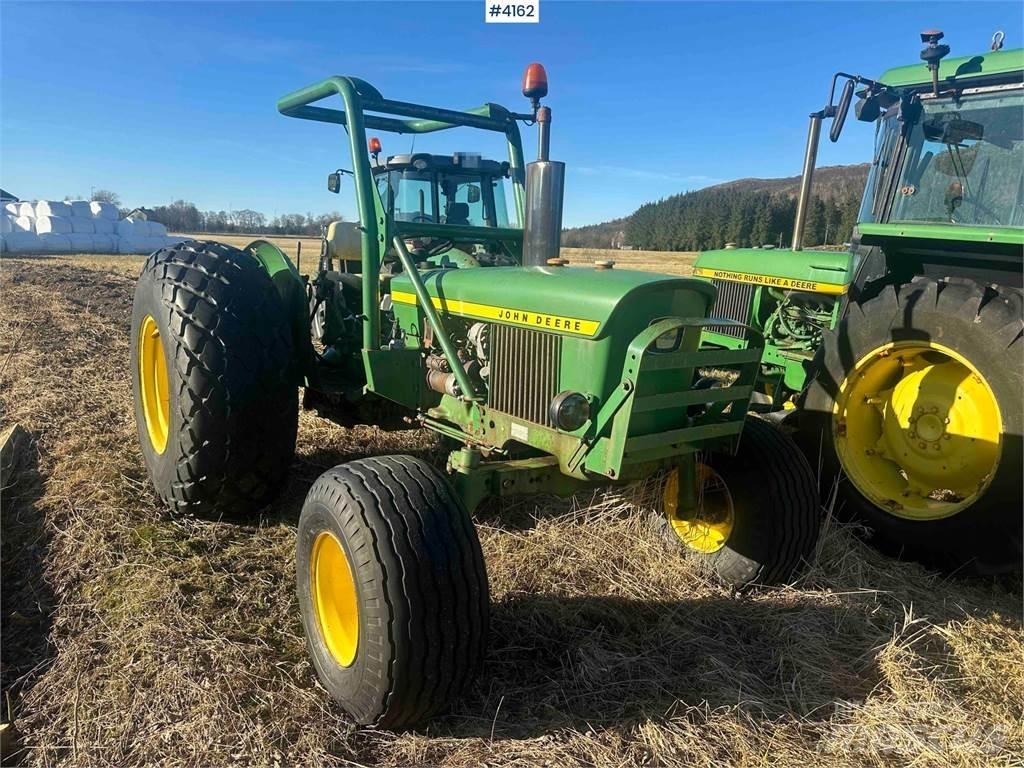 John Deere 1020 Трактори