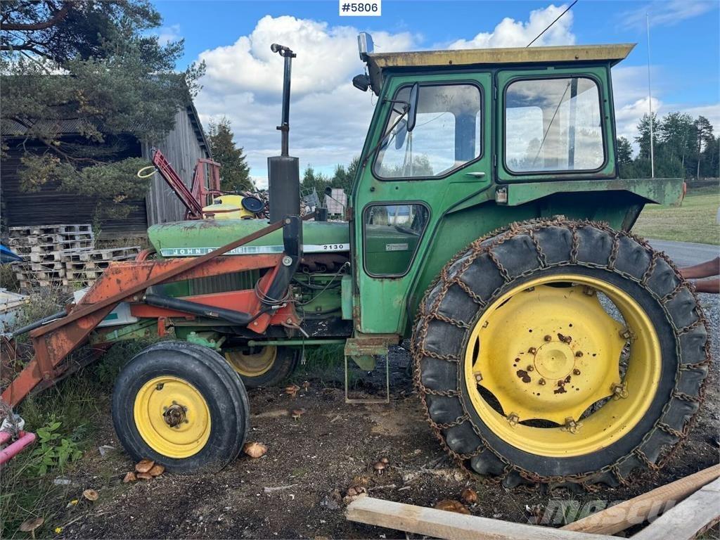 John Deere 2130 Трактори