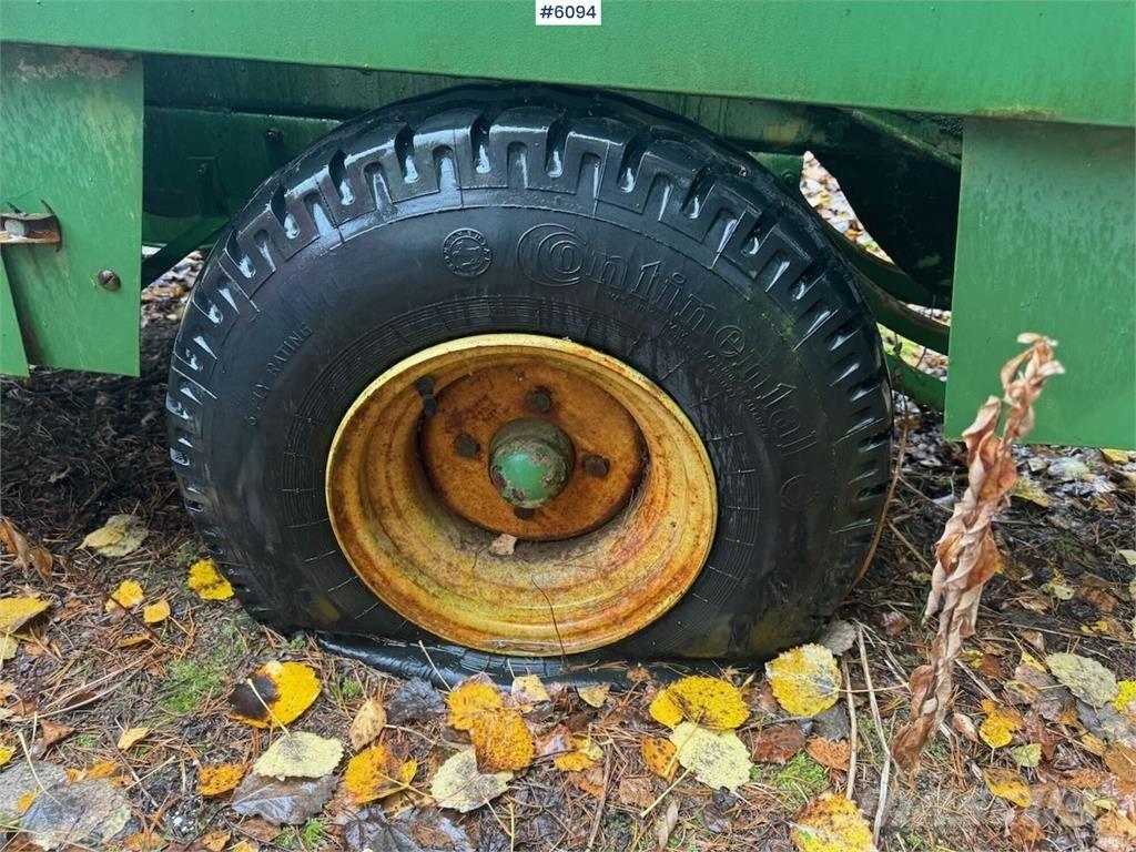 John Deere 332 Інше збиральне обладнання