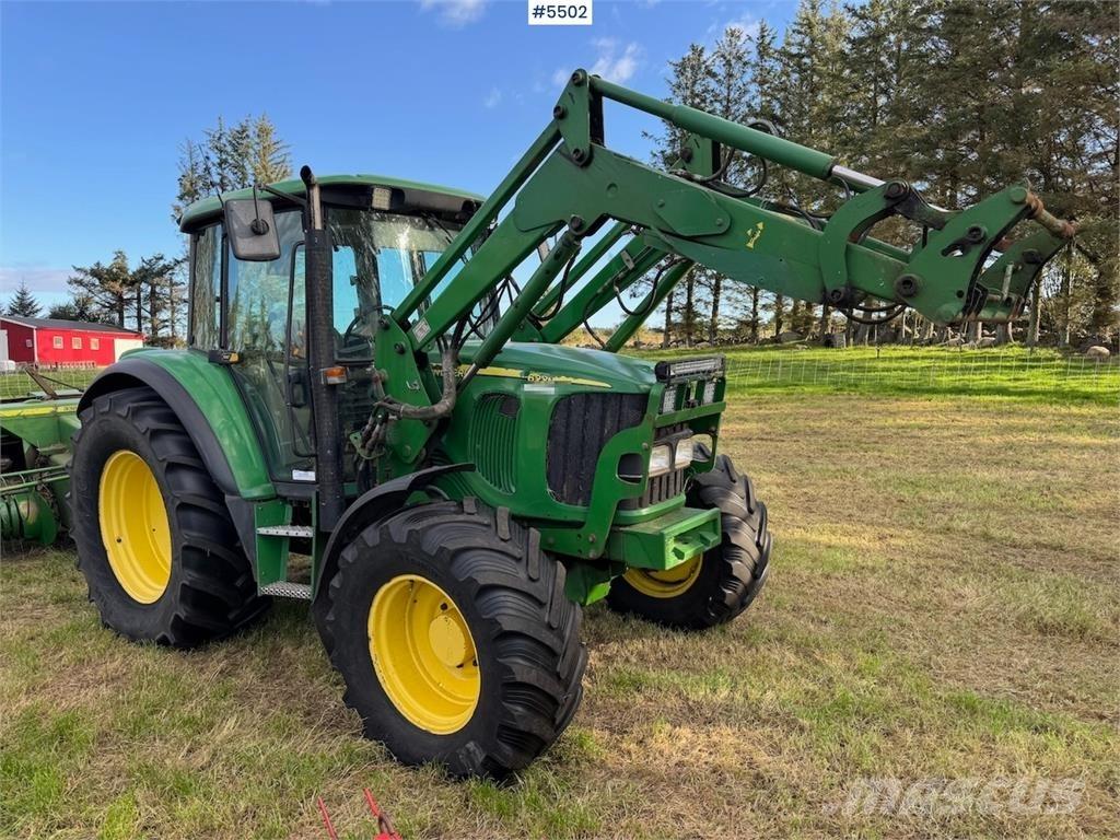 John Deere 6220 Трактори