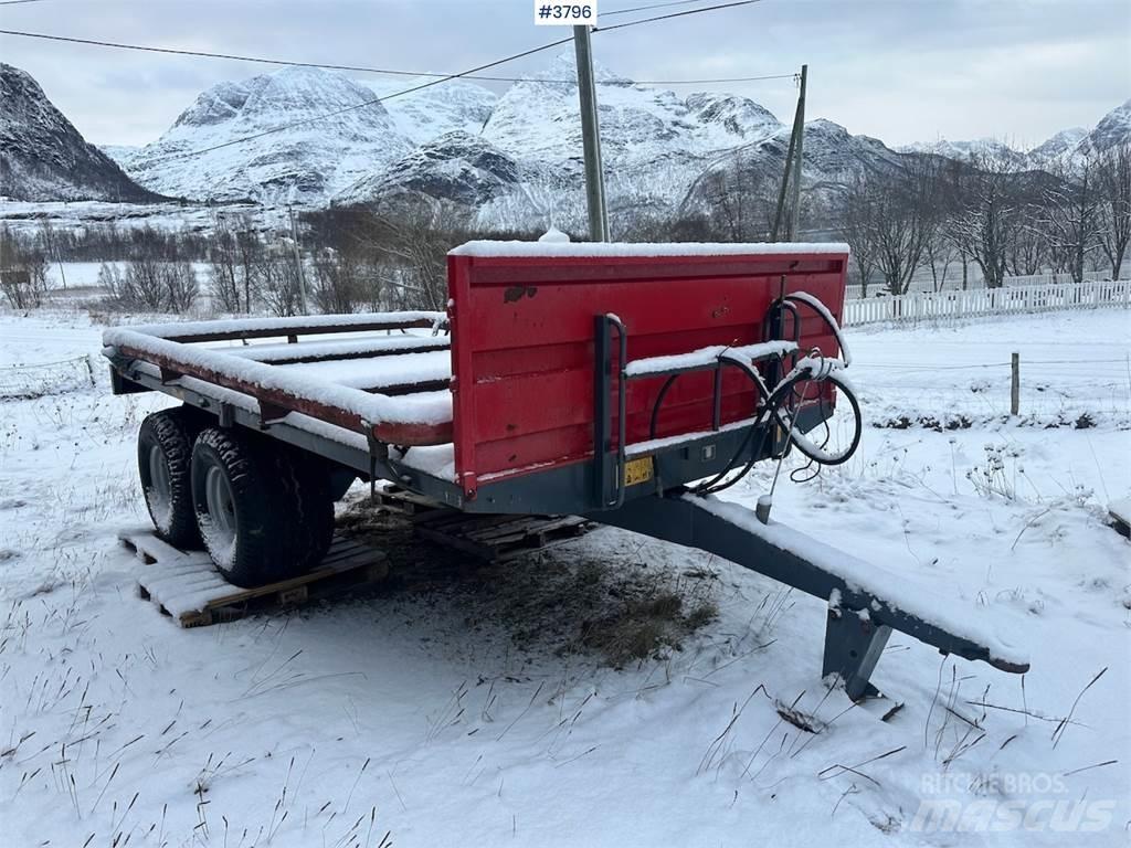 Junkkari J10 Причепи перевантажувачі зерна
