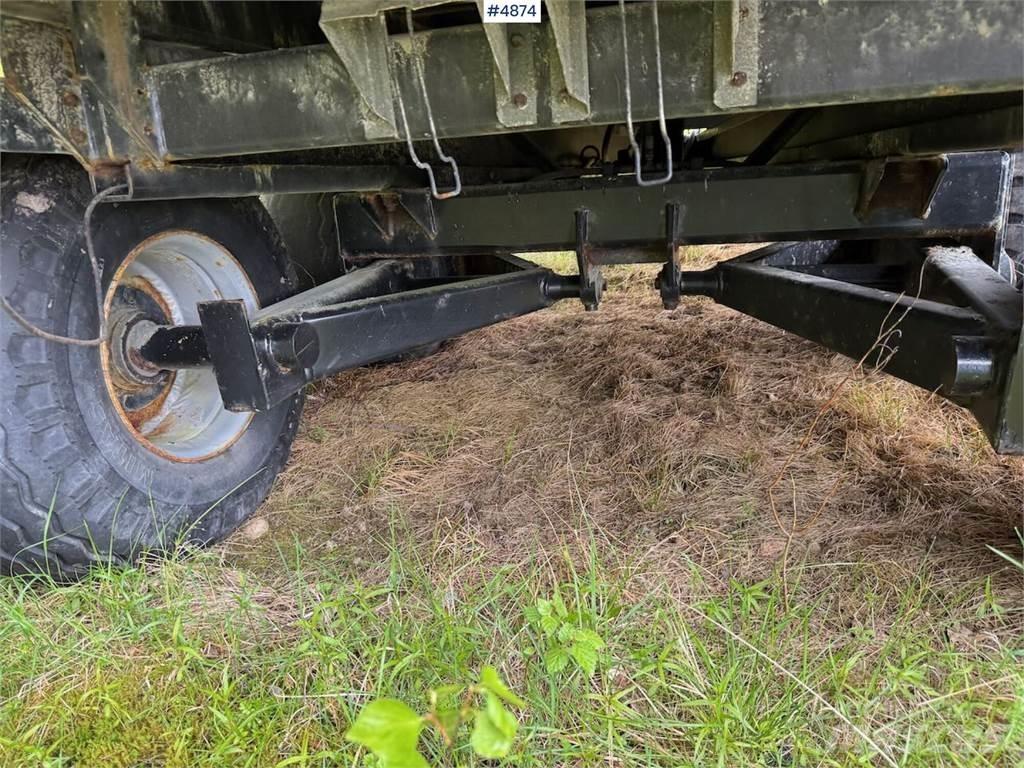 Junkkari J10 Причепи перевантажувачі зерна
