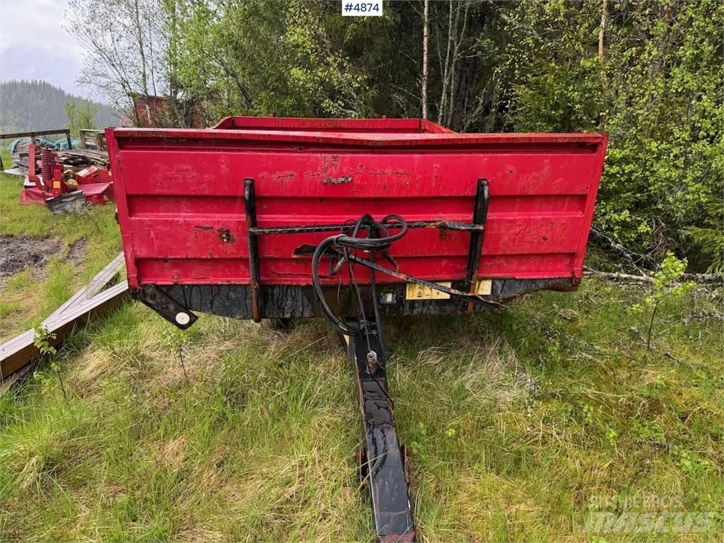 Junkkari J10 Причепи перевантажувачі зерна