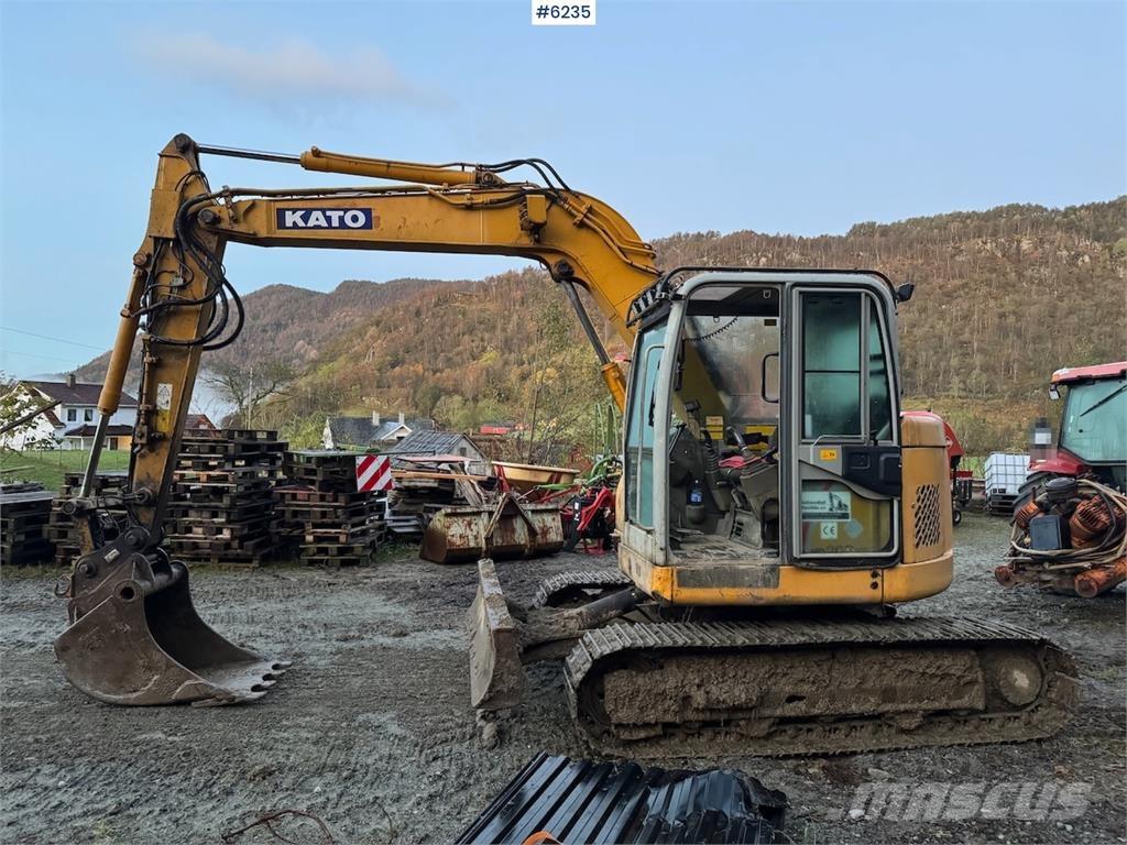 Kato HD 308 US Гусеничні екскаватори