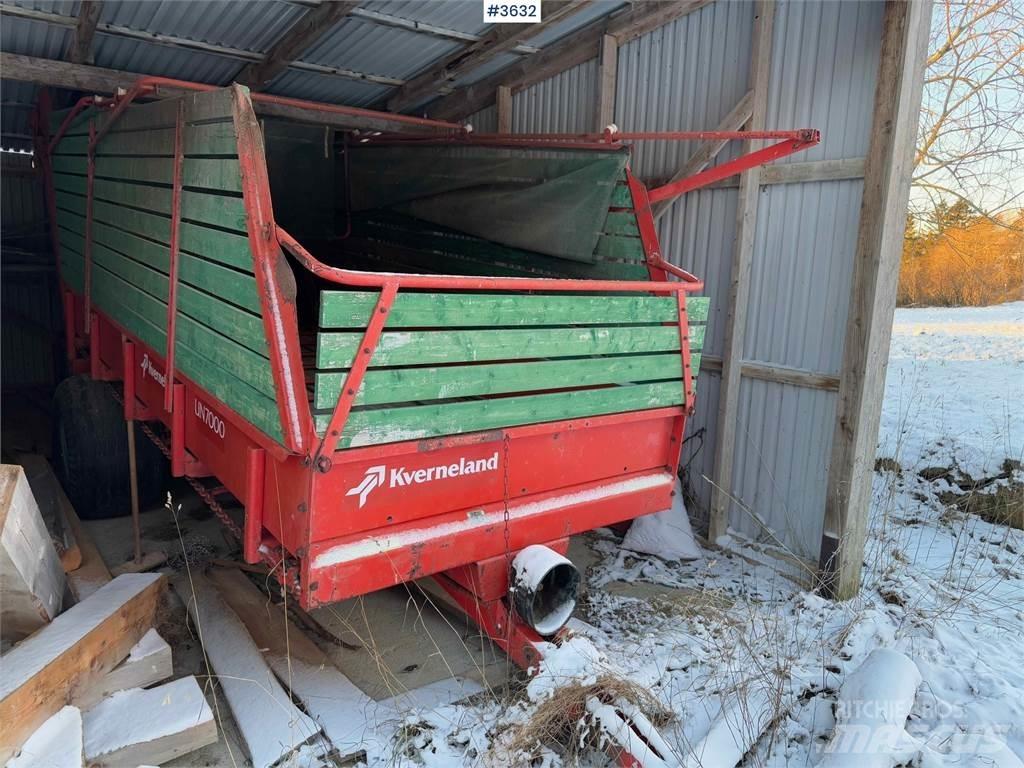 Kverneland UN7000 Кормові вагони