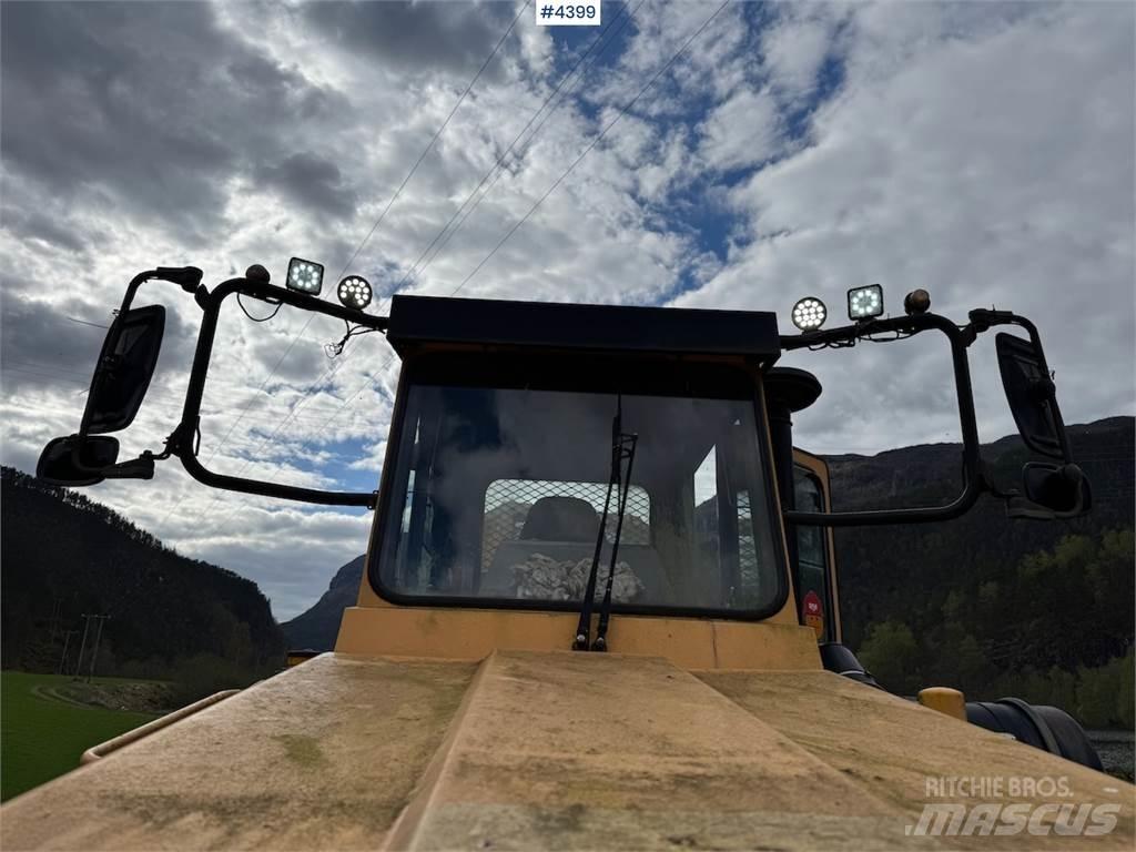 Moxy MT 30 R Фронтальні навантажувачі