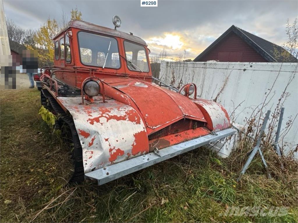  Snow trace St 4 Панельні фургони