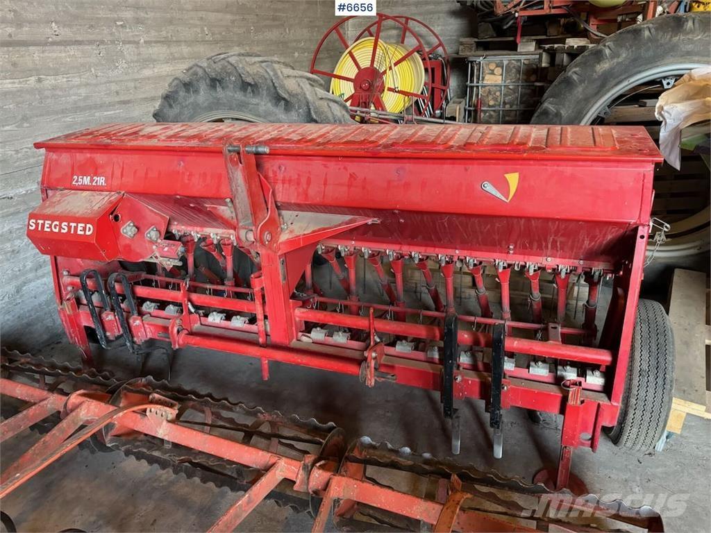 Stegsted Såmaskin Сівалки