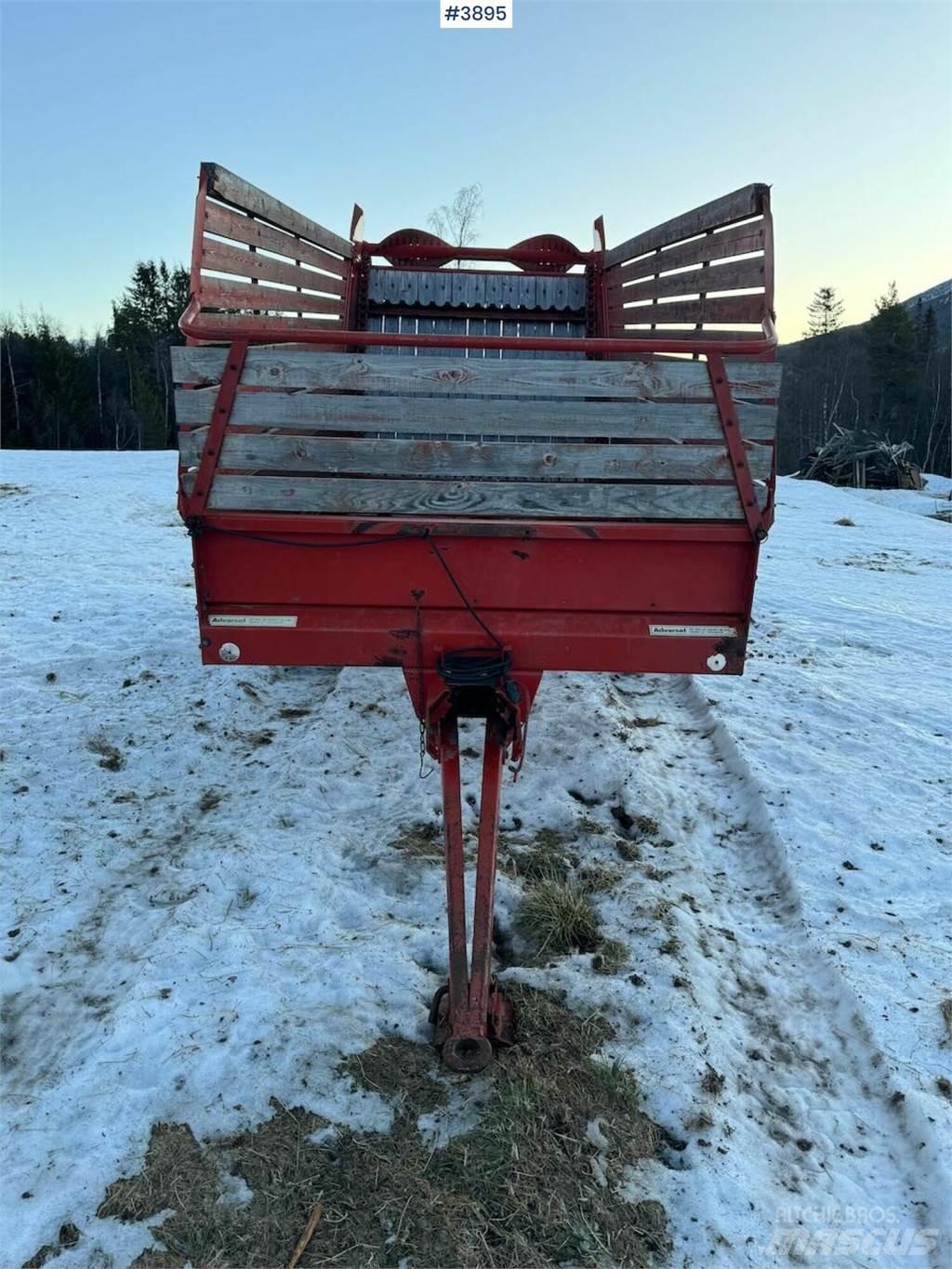 Underhaug 7000 Кормові вагони