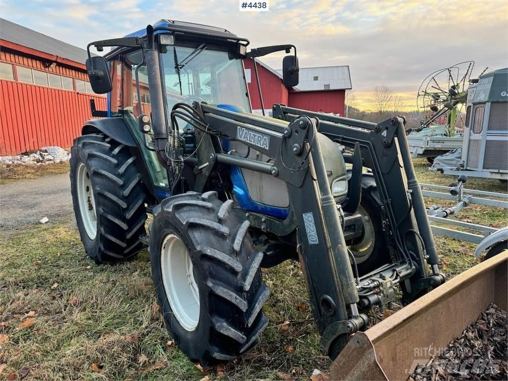 Valtra A75-4 Трактори