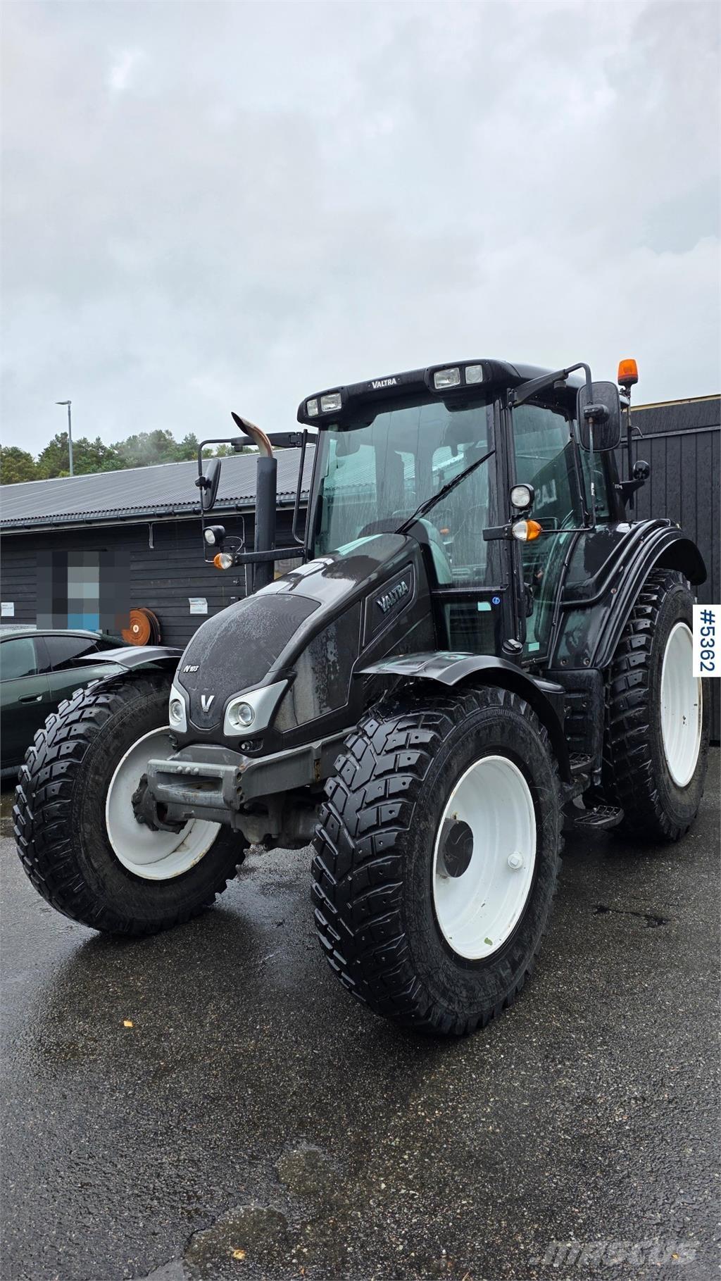 Valtra N103 Трактори