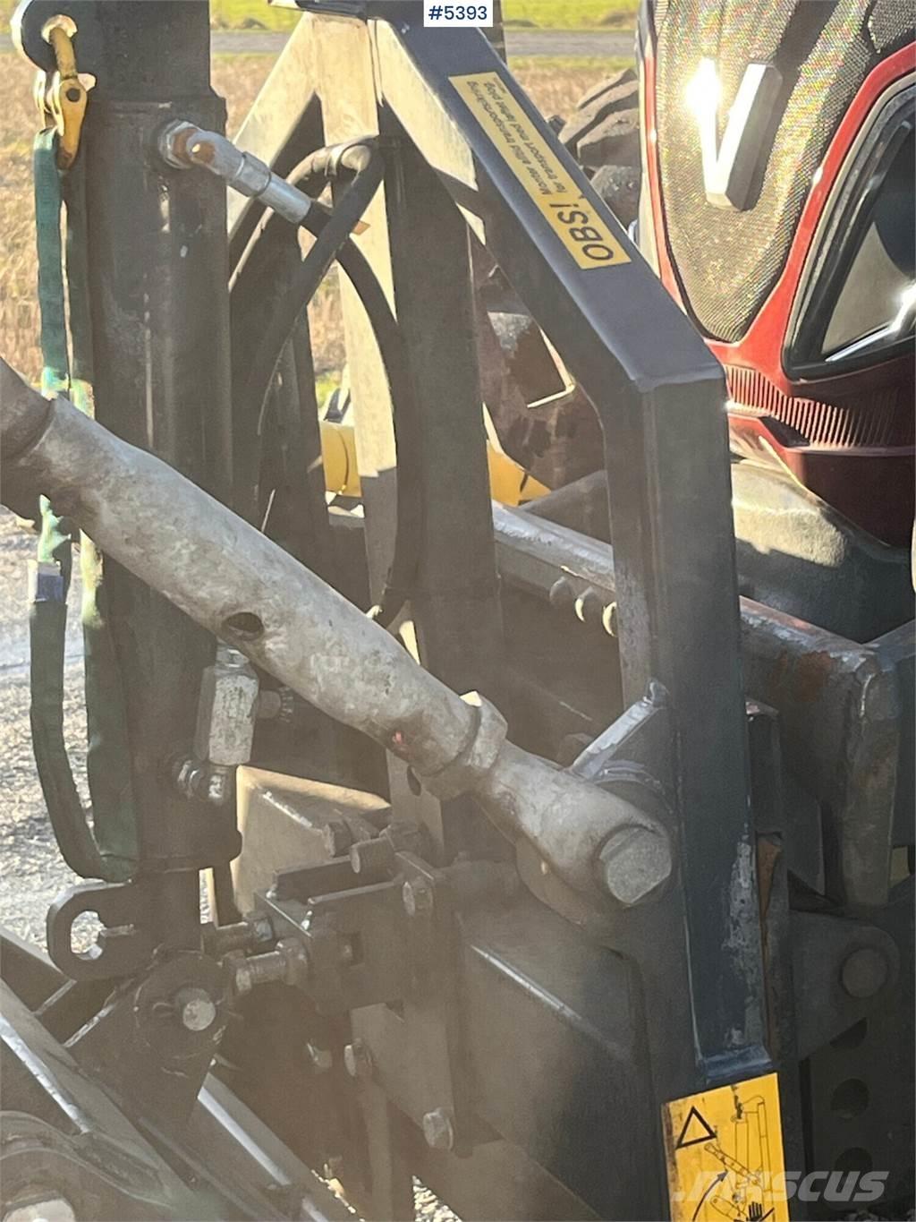 Valtra T174E Трактори