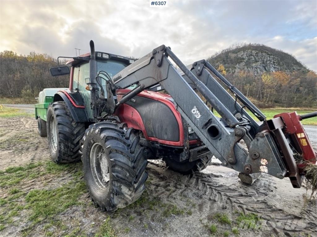 Valtra T190 Трактори