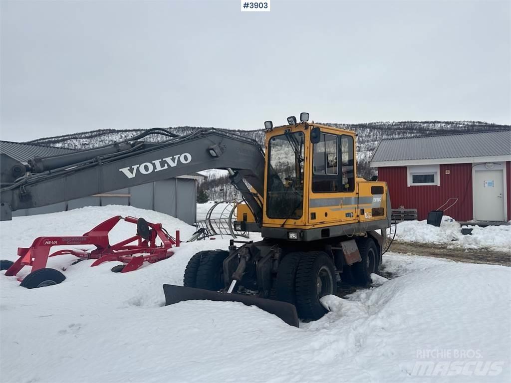 Volvo EW150C Гусеничні екскаватори