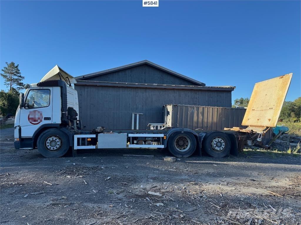 Volvo FM 6x2. Вантажівки / спеціальні