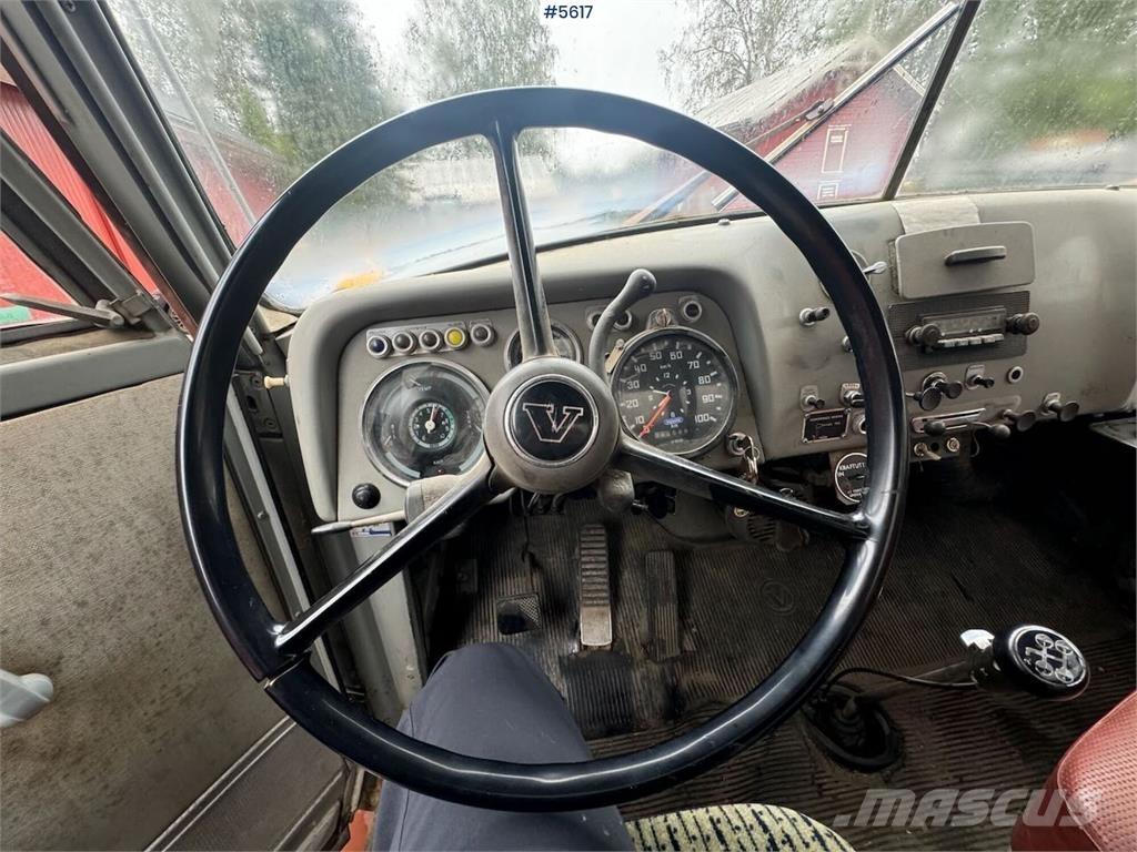 Volvo N86 Вантажівки / спеціальні