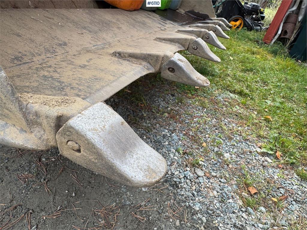  XR 210 Інші землеоброблювальні машини і додаткове обладнання