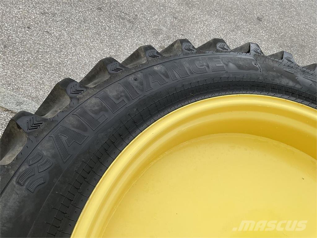  320/90 R 42 Колеса