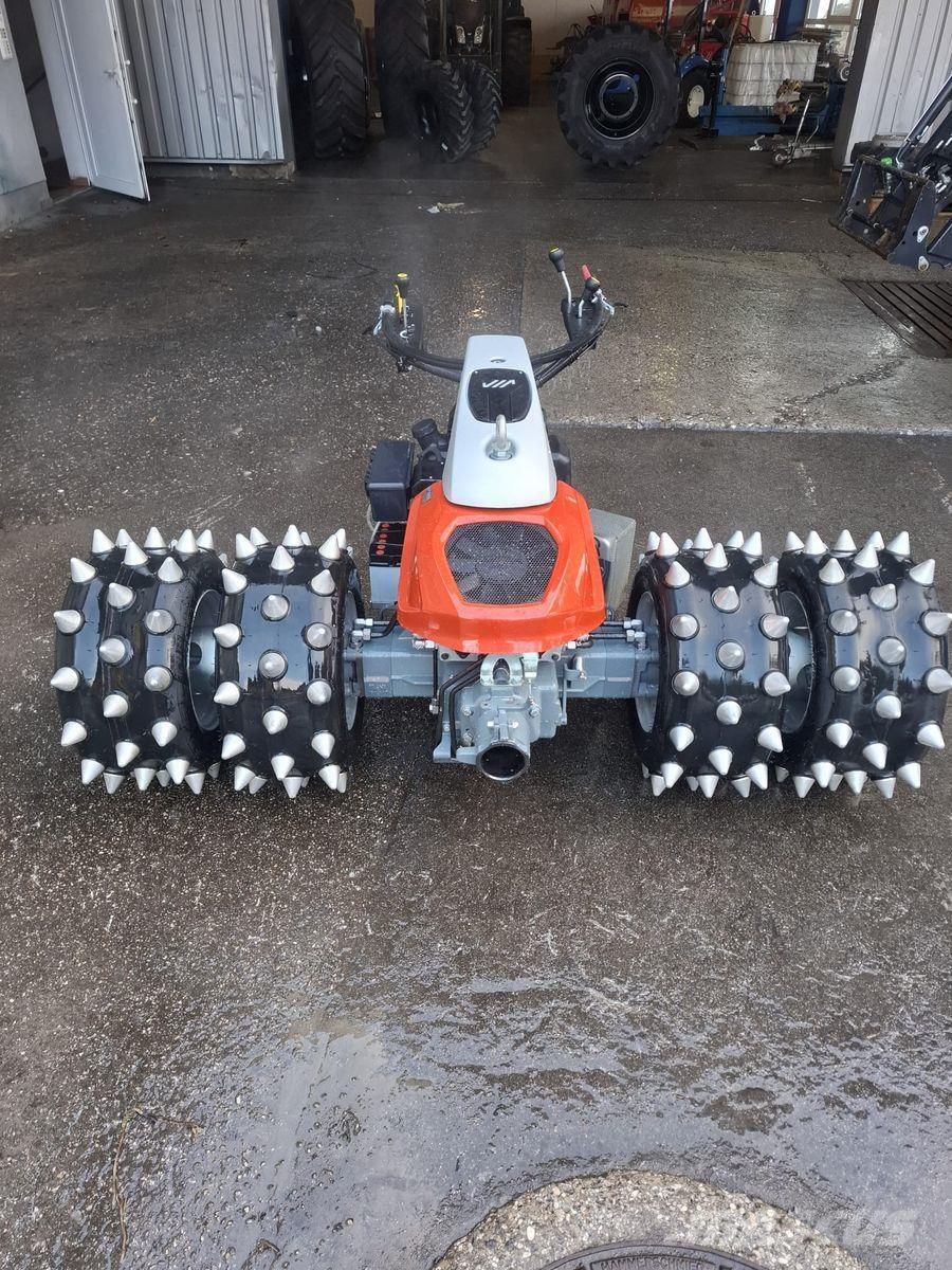 Aebi MÄHER Aktion Самохідні газонокосарки