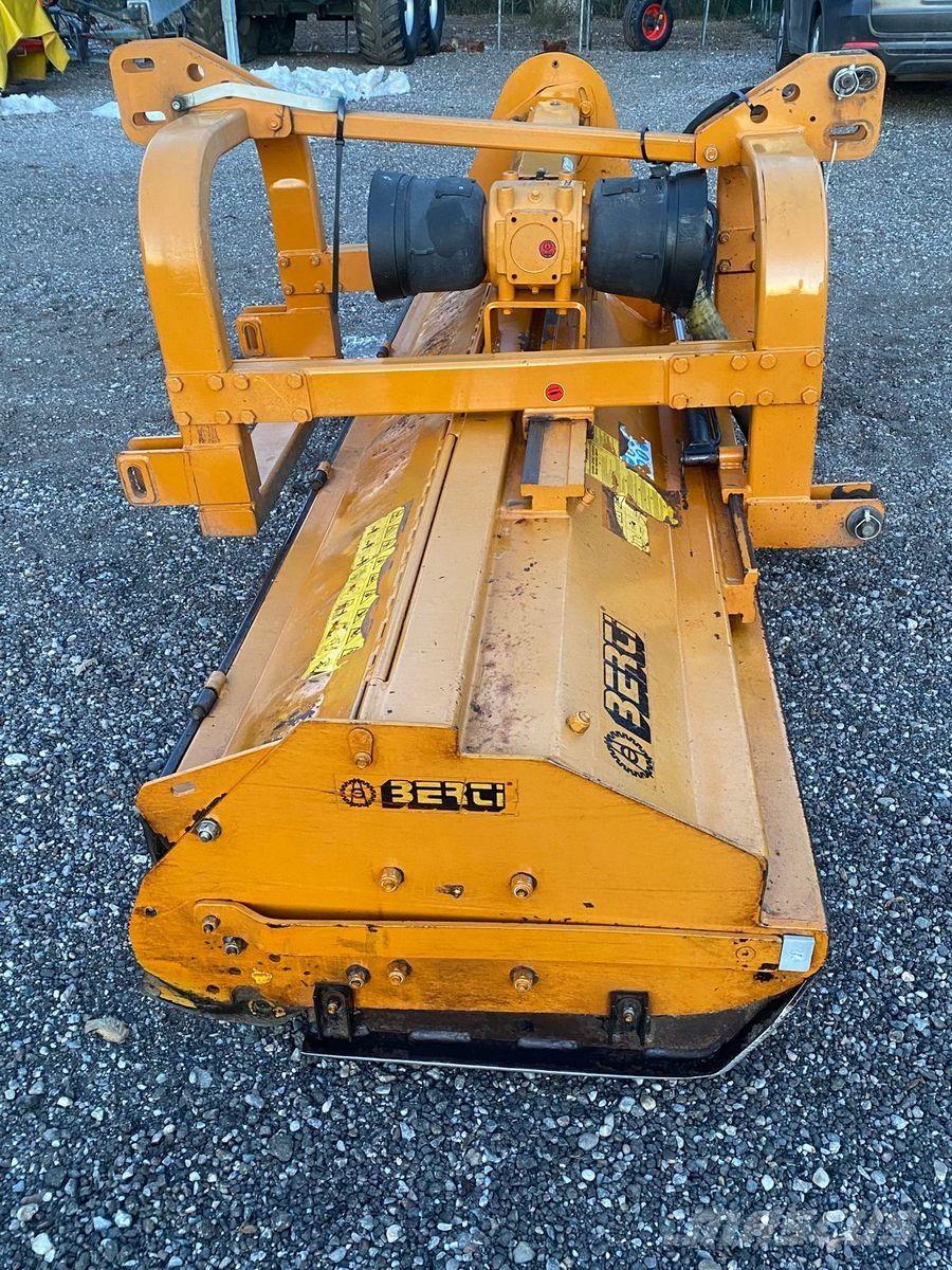 Berti Dual 285 Газонні і лукові косилки