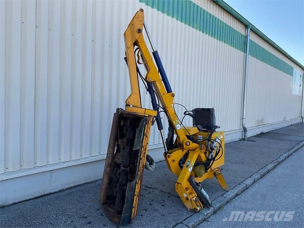 Bomford B 508 Самохідні газонокосарки