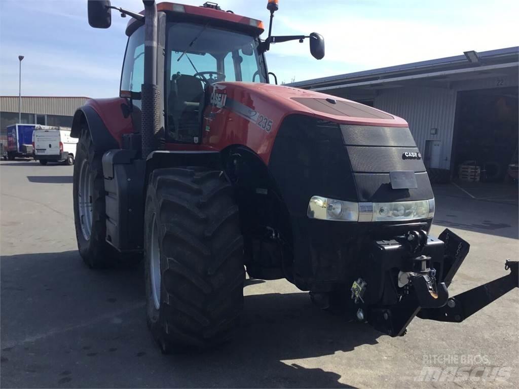 Case IH Magnum 235 Трактори