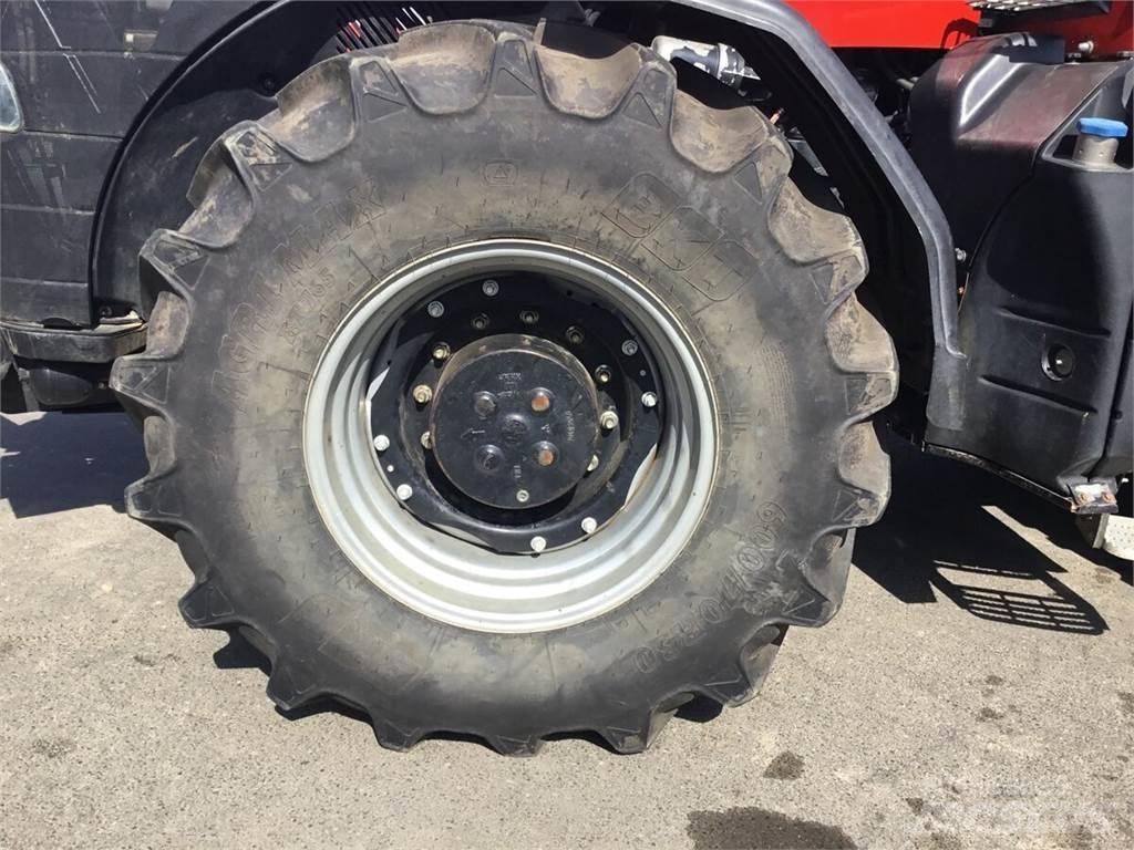 Case IH Magnum 235 Трактори