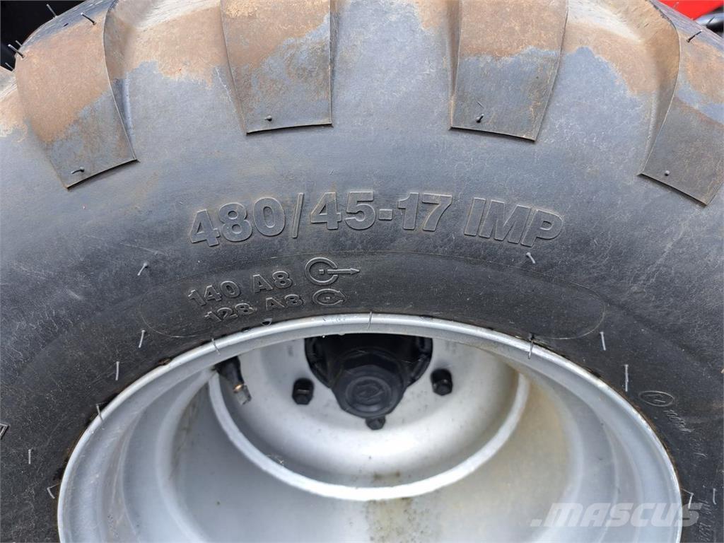 Case IH RB 344 Рулонні прес-підбирачі