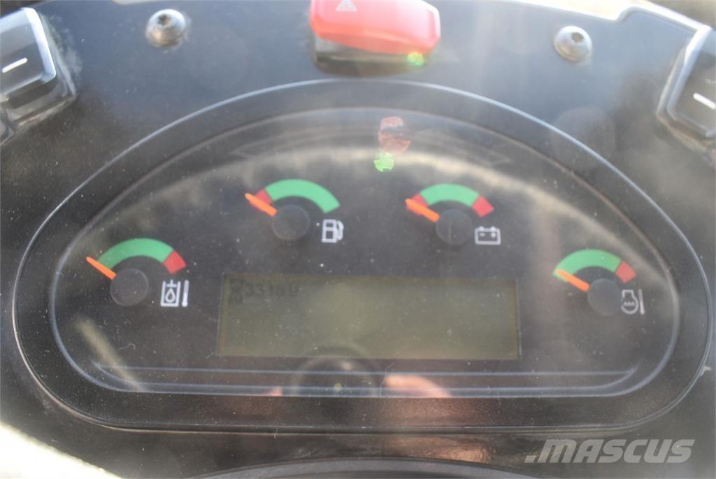 CAT 906M Фронтальні навантажувачі