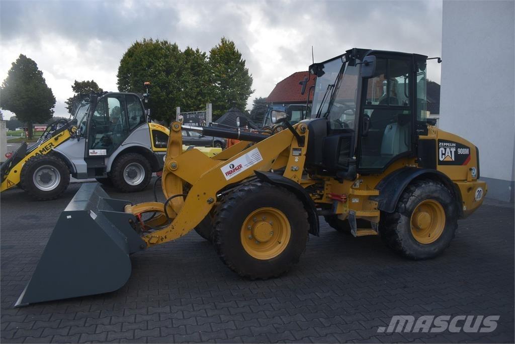 CAT 908M Фронтальні навантажувачі