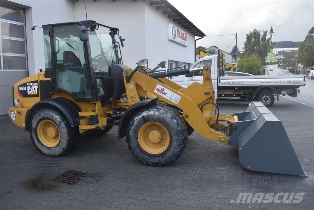 CAT 908M Фронтальні навантажувачі