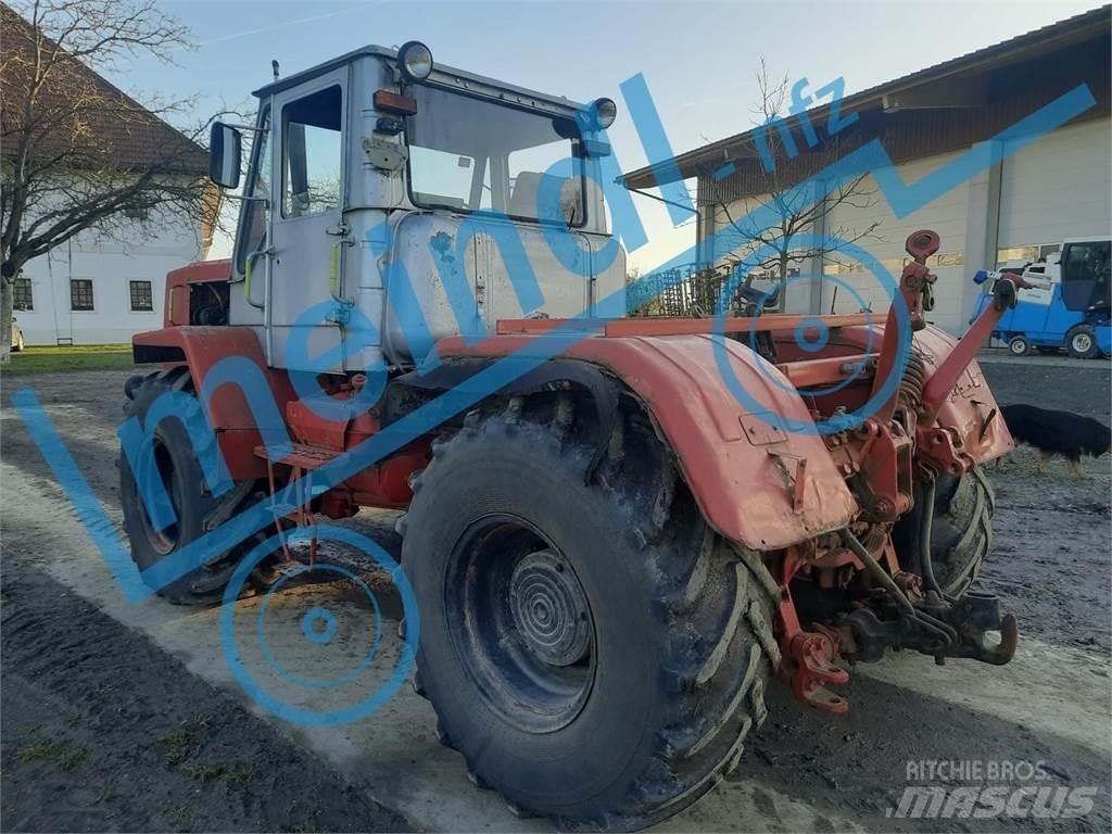 Charkow T 150 Трактори