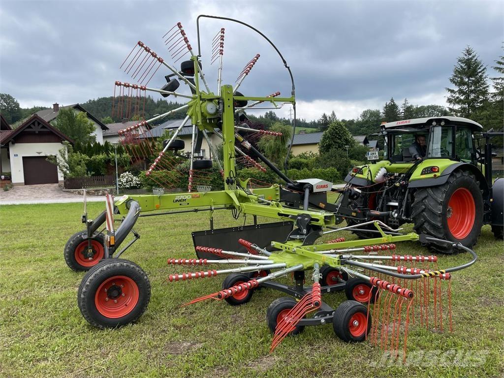 CLAAS Liner 2700 Прибиральні комбайни