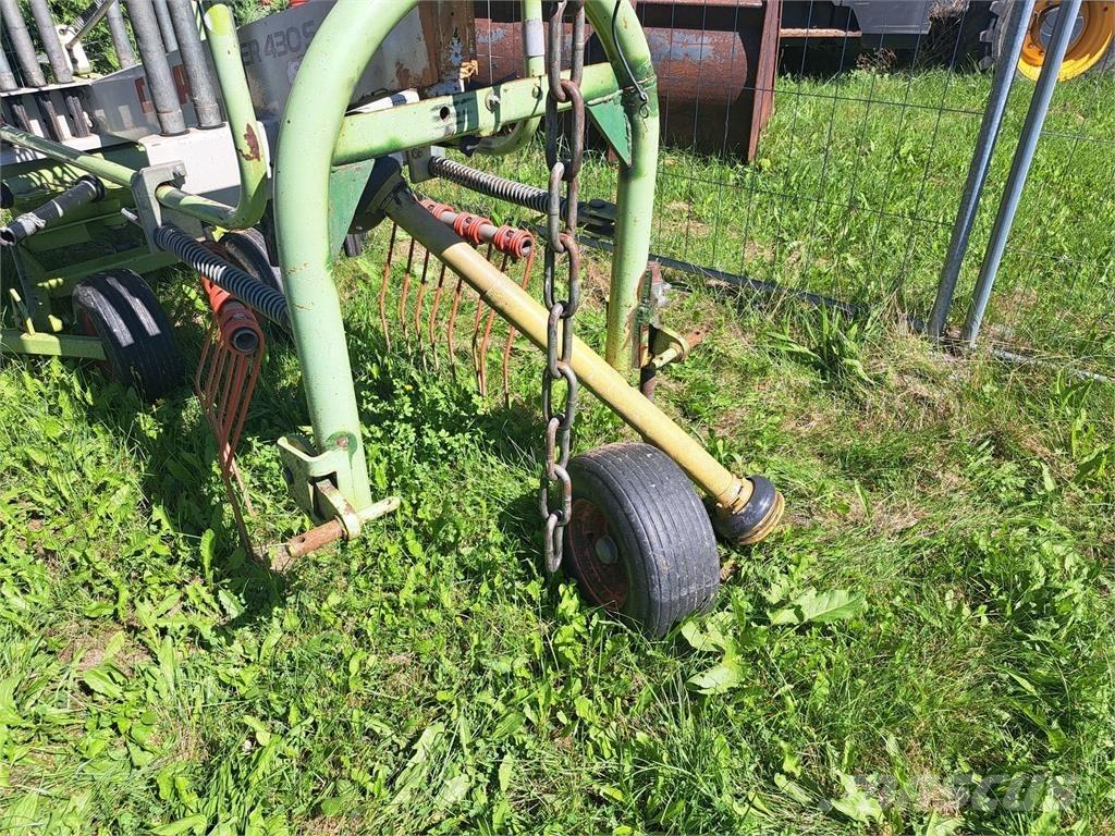 CLAAS Liner 430 Прибиральні комбайни