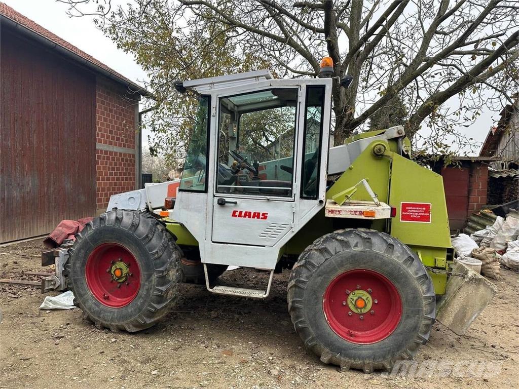 CLAAS Ranger 906 Телескопічні навантажувачі