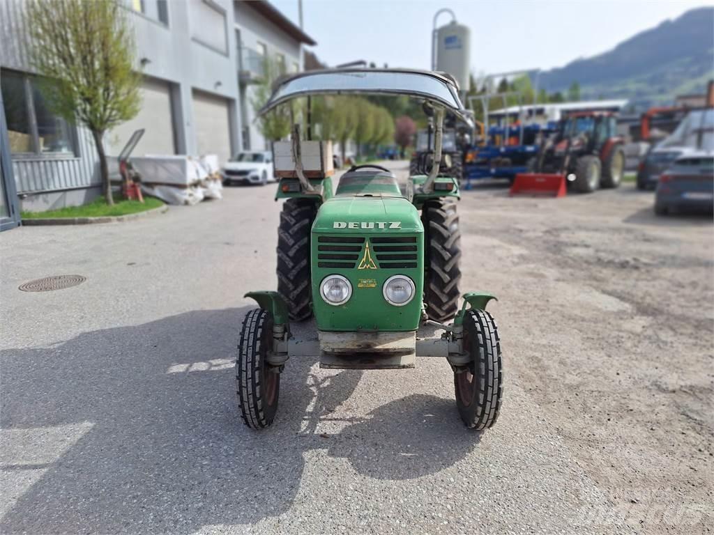 Deutz-Fahr 3006 Трактори