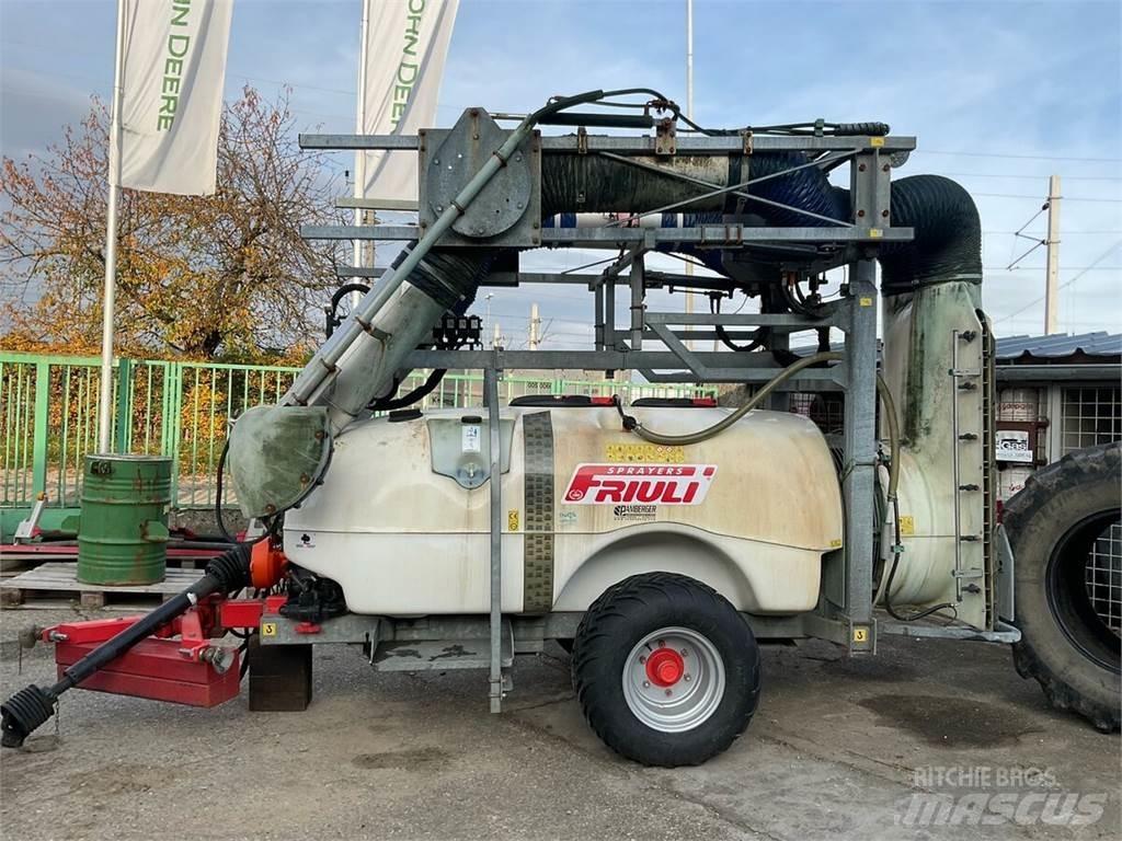  DIA TWIN 2000 Причіпні обприскувачі
