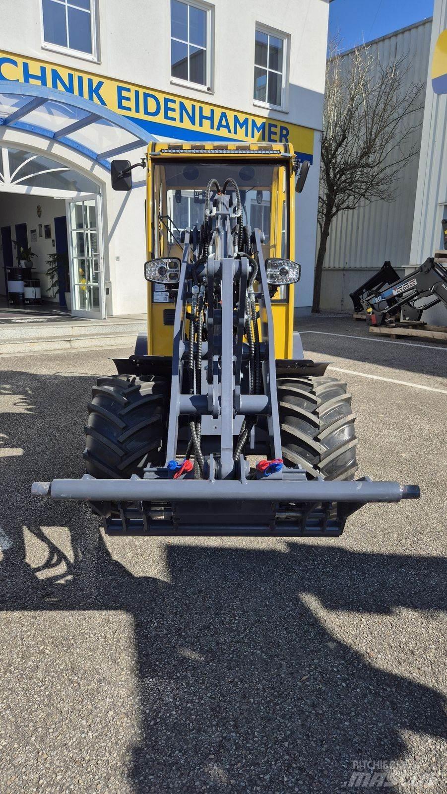 Eurotrac W12 s Фронтальні навантажувачі та екскаватори