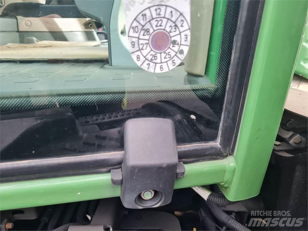 Fendt 516 Vario Трактори