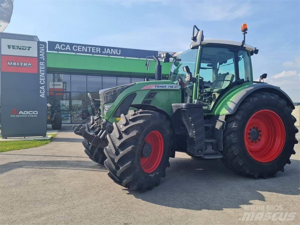 Fendt 718 Vario Трактори