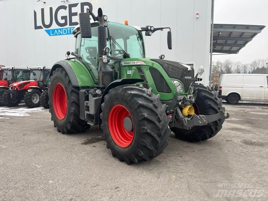 Fendt 718 Vario Трактори