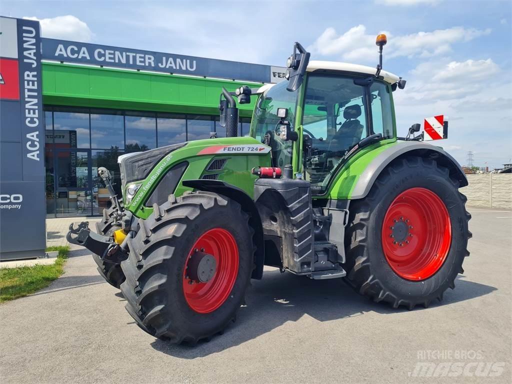 Fendt 724 Vario Трактори