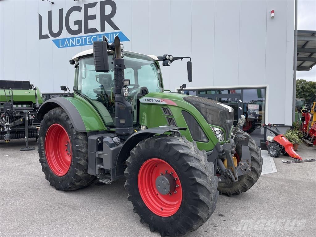 Fendt 724 Vario Трактори