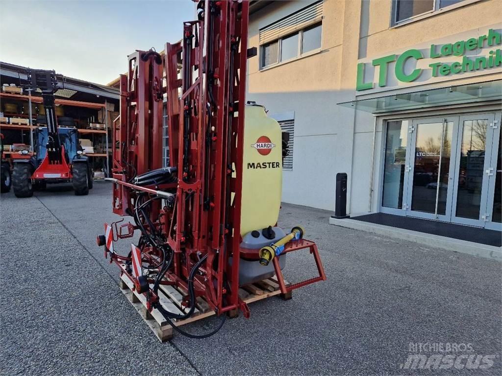 Hardi Master Причіпні обприскувачі