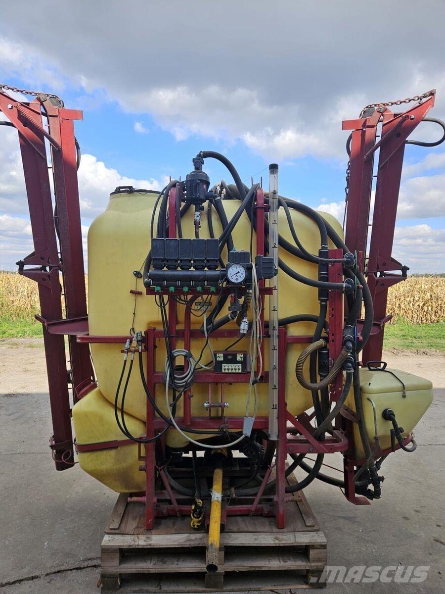 Hardi Master Причіпні обприскувачі
