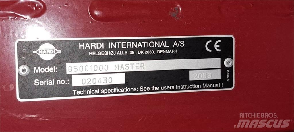 Hardi Master 1000 Причіпні обприскувачі