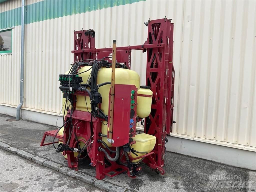 Hardi Master 1000 Причіпні обприскувачі