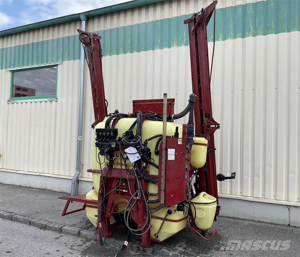 Hardi Master 1200 Причіпні обприскувачі