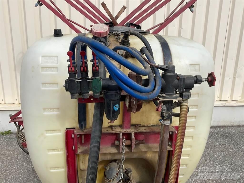Hardi NK 600 Причіпні обприскувачі
