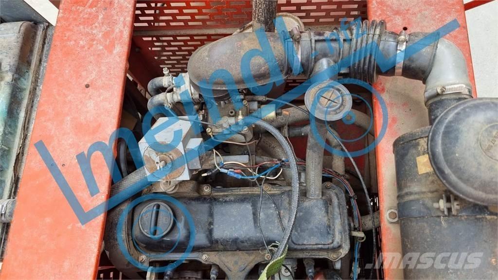  Hege 140 Зернозбиральні комбайни